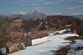 Tranquilla salita primaverile al Monte Linzone e al Monte Tesoro il 10 aprile 2010 - FOTOGALLERY